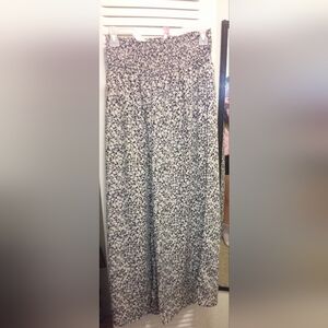 Black And White Floral Print Flowy Pants